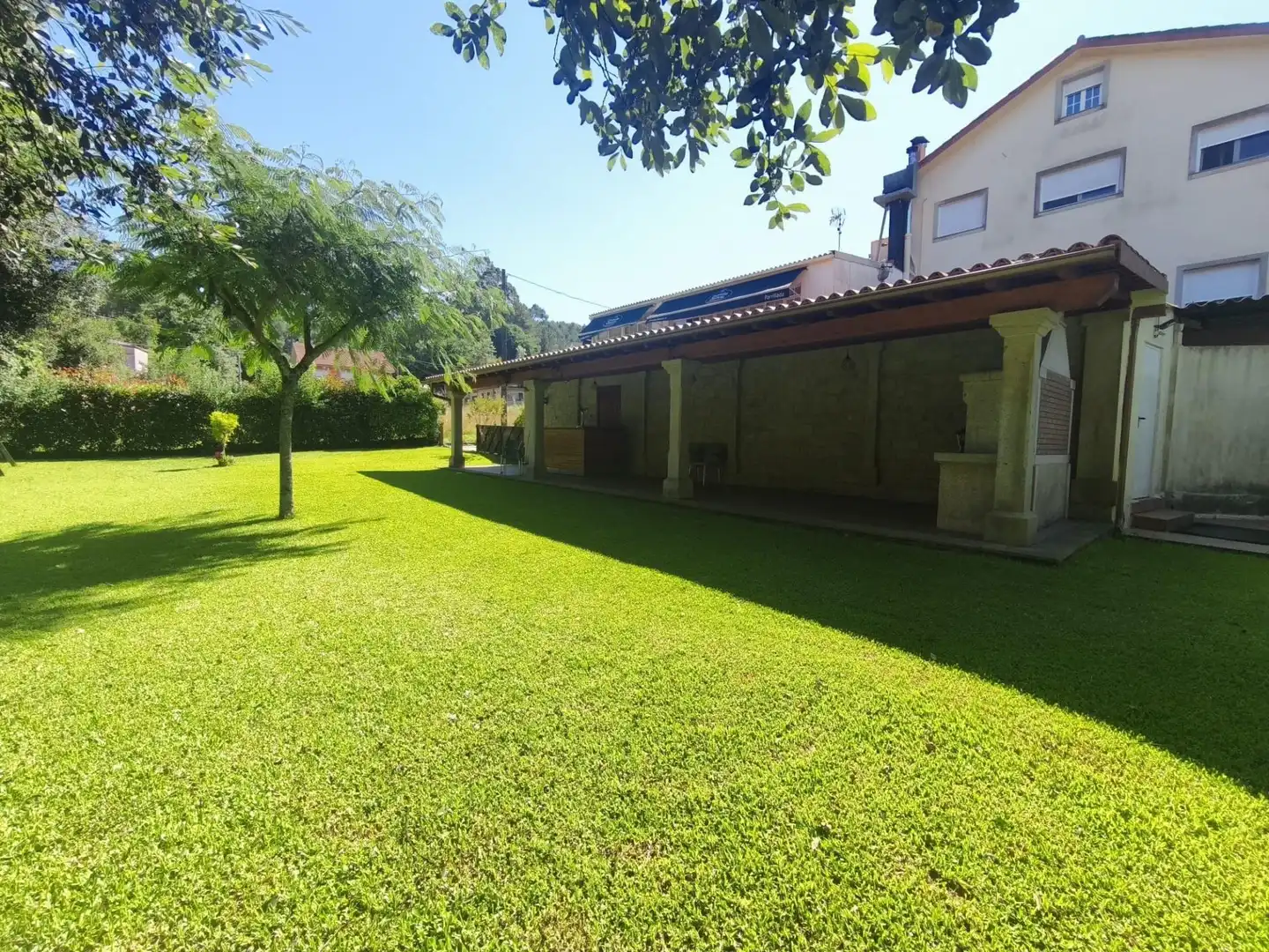 Jardín de Local en venta en Lousame con Aire acondicionado, Calefacción y Amueblado