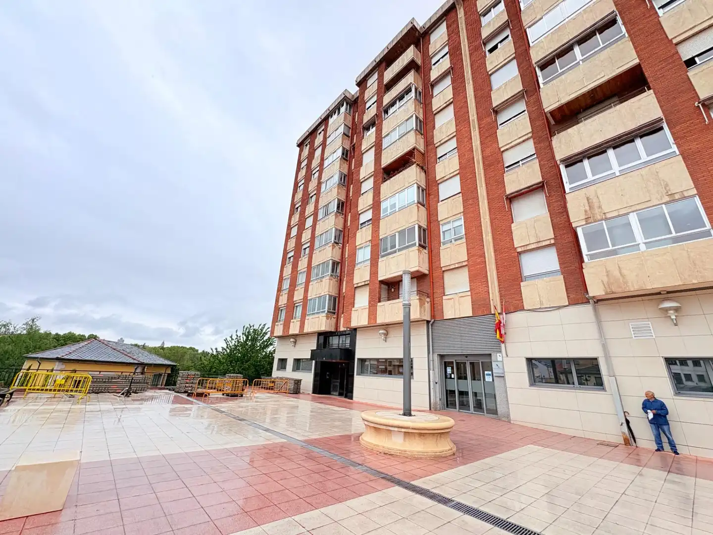 Vista exterior de Piso en venta en Ponferrada con Trastero