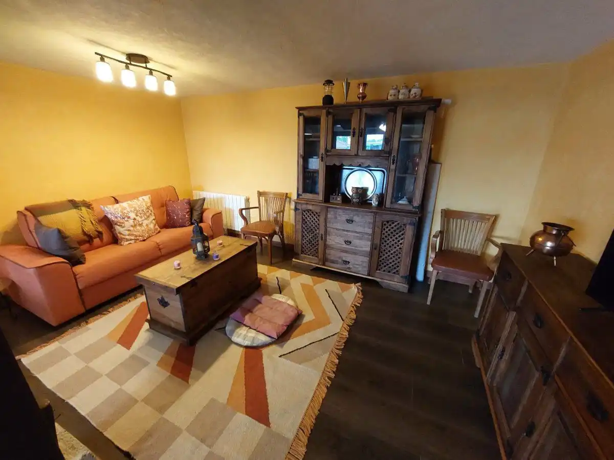 Casa con piscina en venta en Condado de Treviño, imagen 7