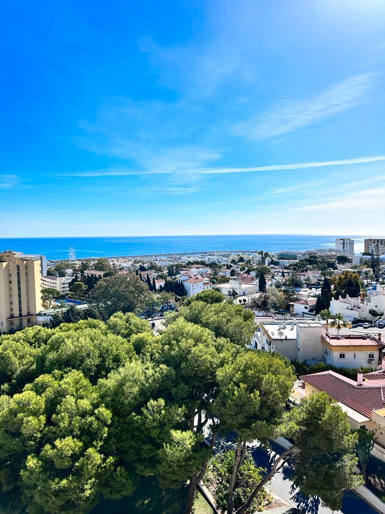 Exterior view of Apartment to rent in Torremolinos  with Air Conditioner, Terrace and Furnished