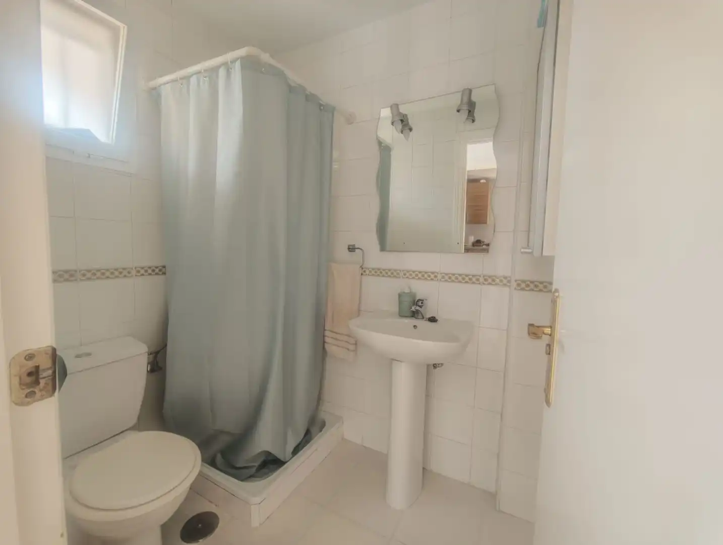 Bany de Casa o xalet en venda en Alcalá de Guadaira amb Aire condicionat