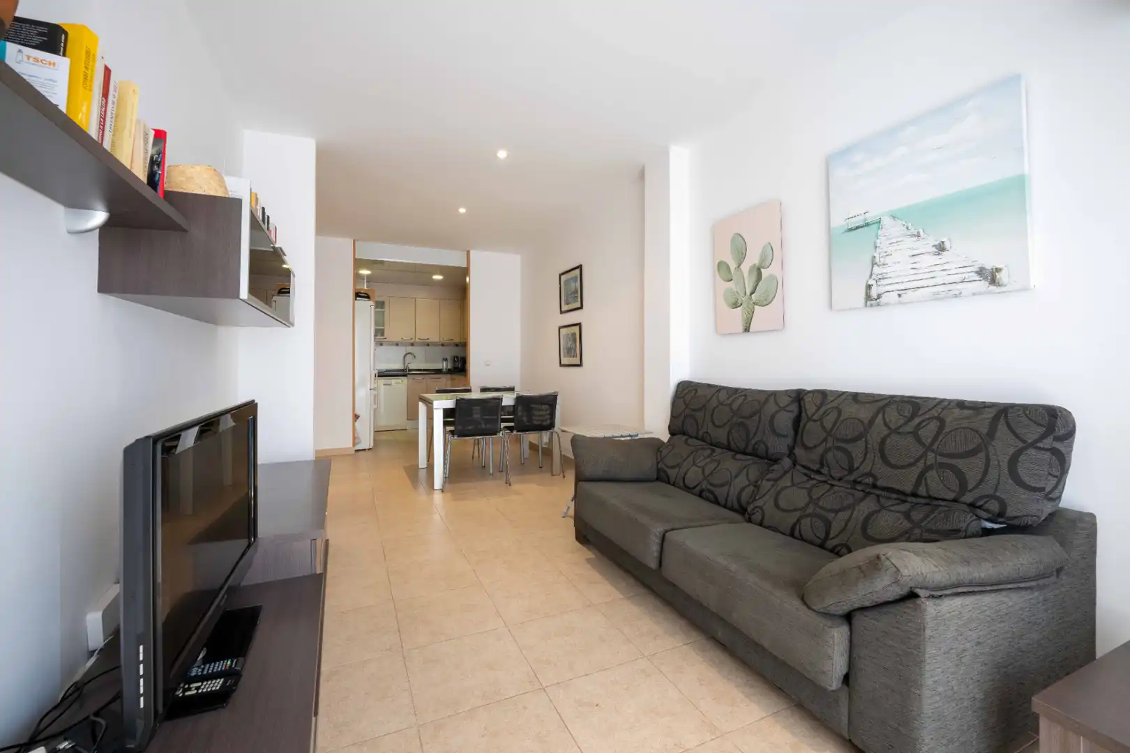 Wohnzimmer von Wohnung zum Verkauf in Calella mit Klimaanlage und Balkon
