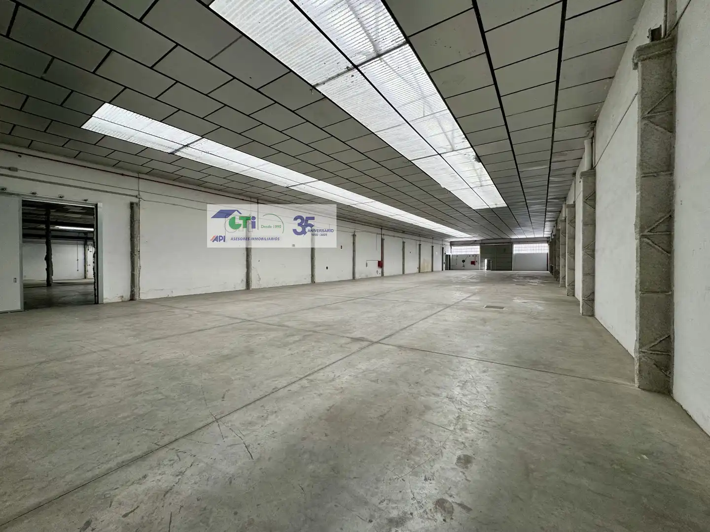 Nau industrial de lloguer en Zaragoza