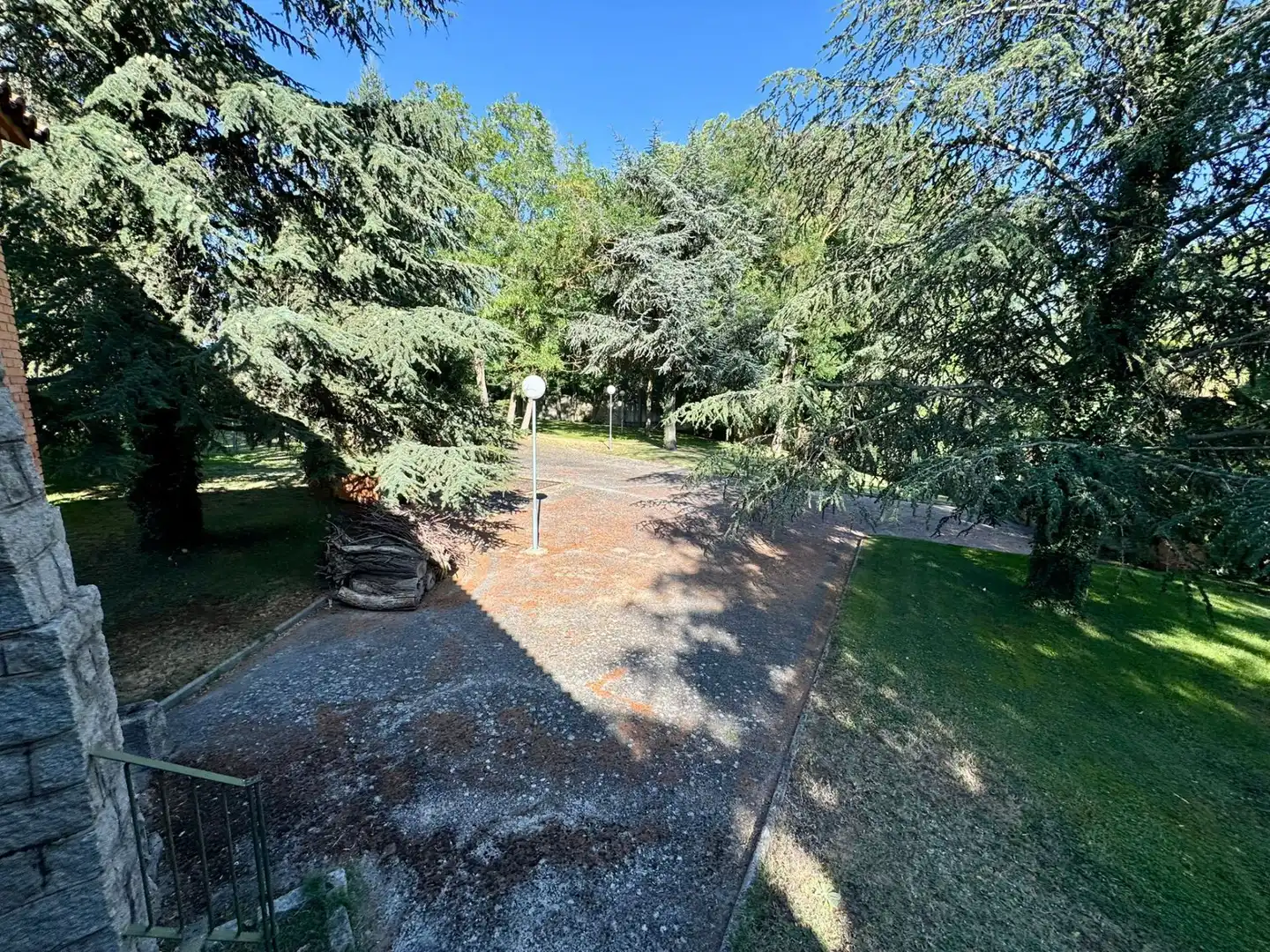 Jardí de Nau industrial en venda en Segovia