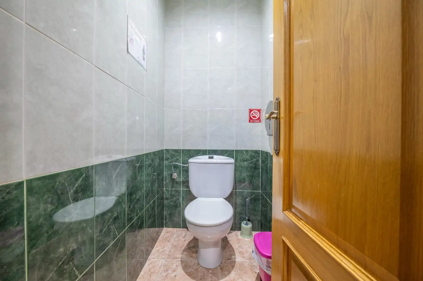 Business premises for sale in de Jueves, imagen 31