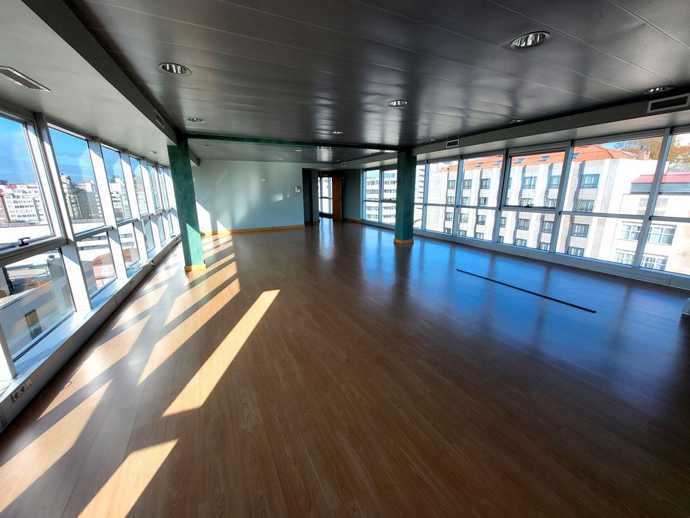 Oficina de lloguer a Avenida de Madrid, 18, Salgueira - O Castaño, Centro Urbano, Vigo