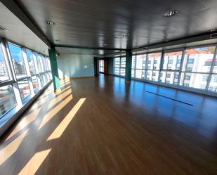 Office to rent in Vigo   with Air Conditioner