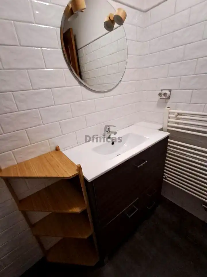 Baño de Apartamento de alquiler en Teruel con Calefacción, Terraza y Trastero