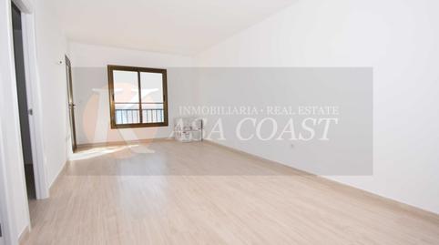 Photo 4 of Flat for sale in Playa de los Boliches, Málaga