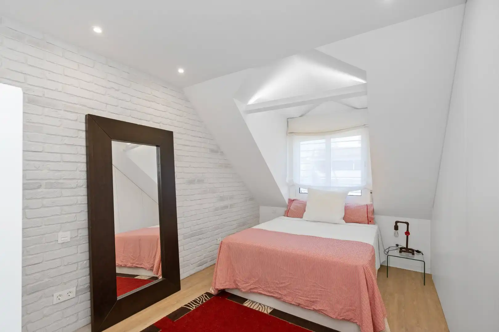 Habitación de Ático en venta en Sevilla con Aire acondicionado y Amueblado