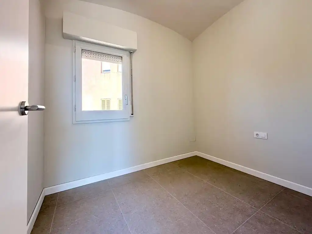 Habitación de Piso en venta en Figueres con Aire acondicionado, Calefacción y Terraza