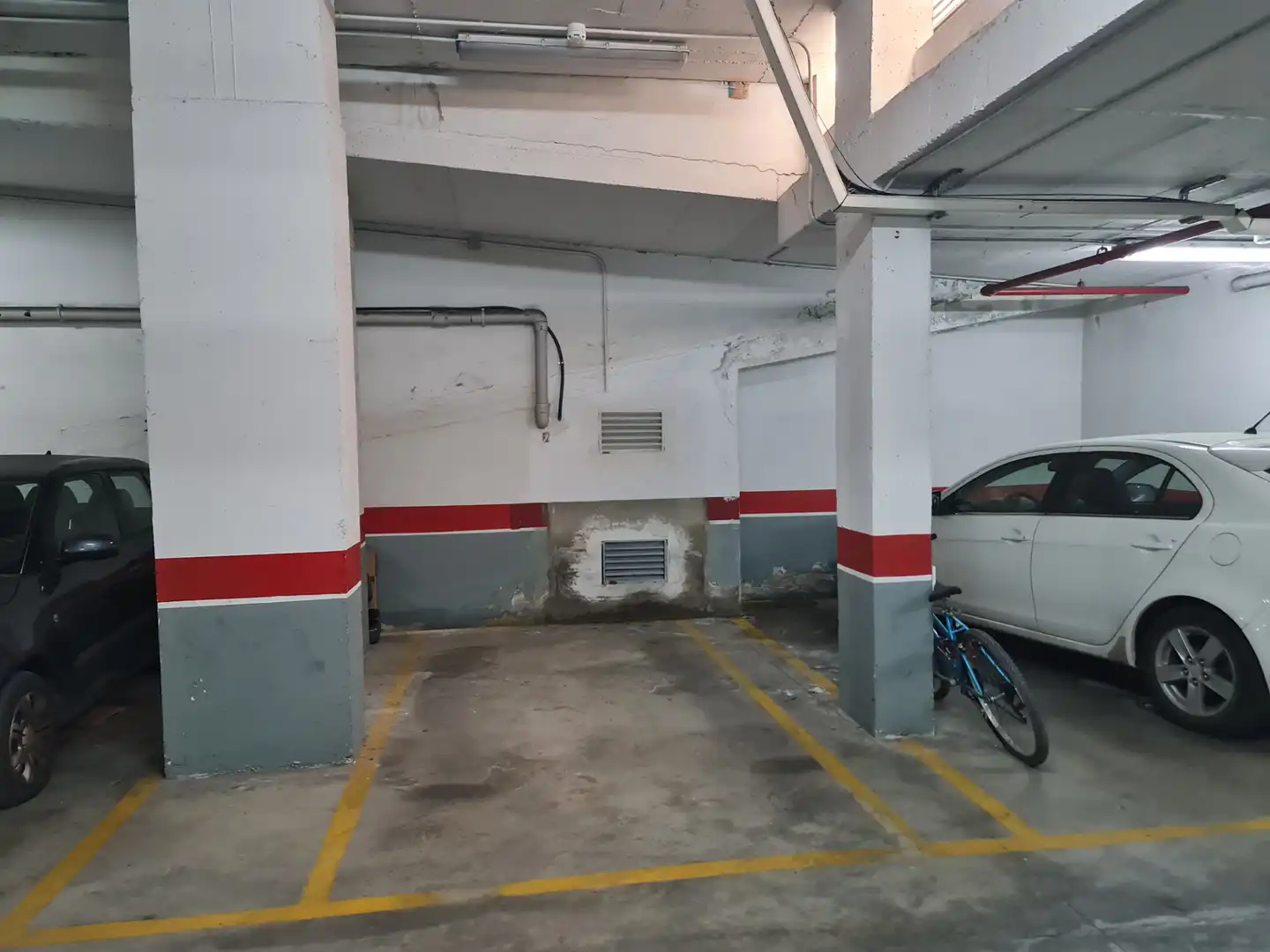 Aparcament de Garatge en venda en Sevilla