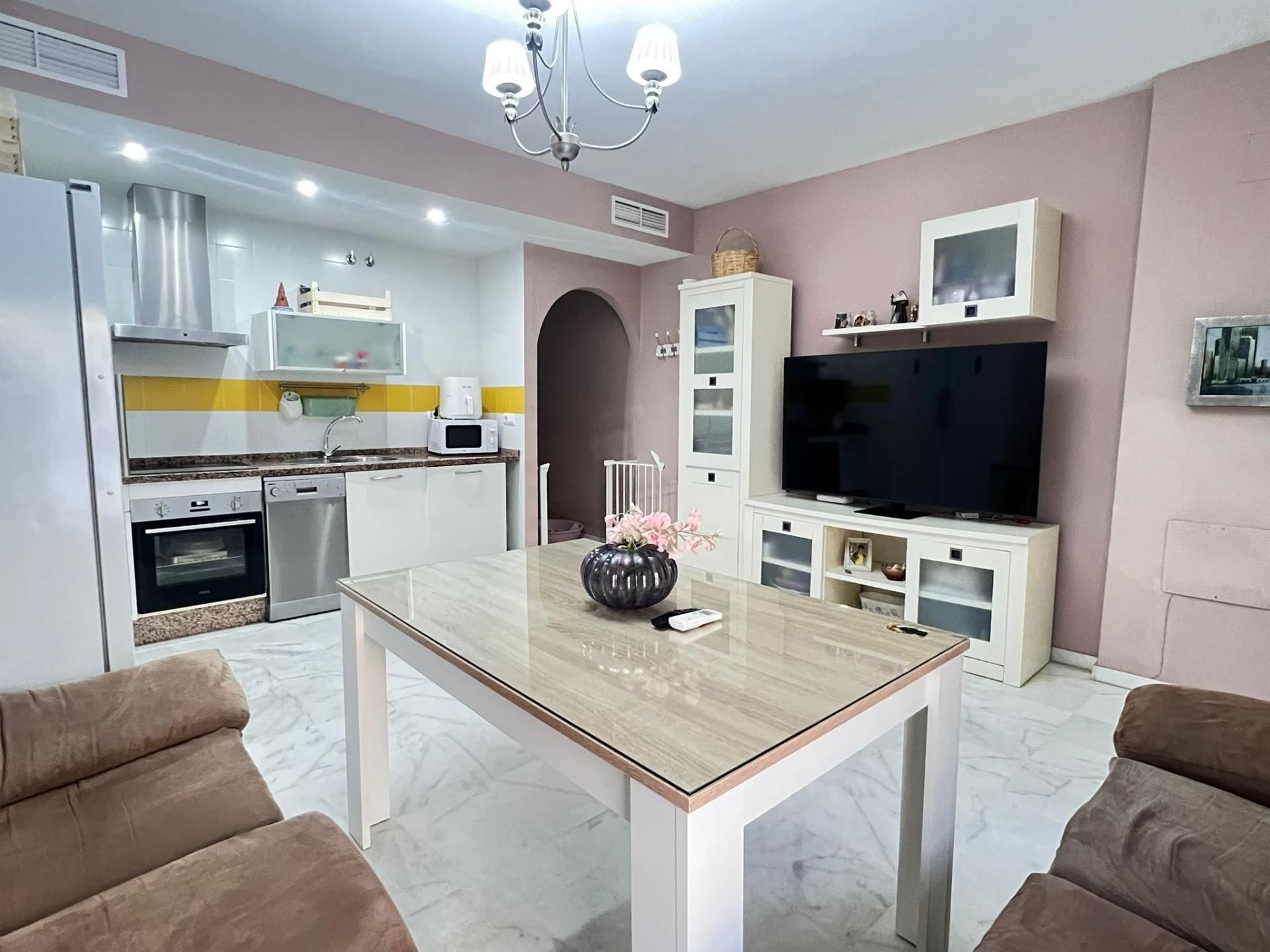 House or chalet for sale in Guillena pueblo