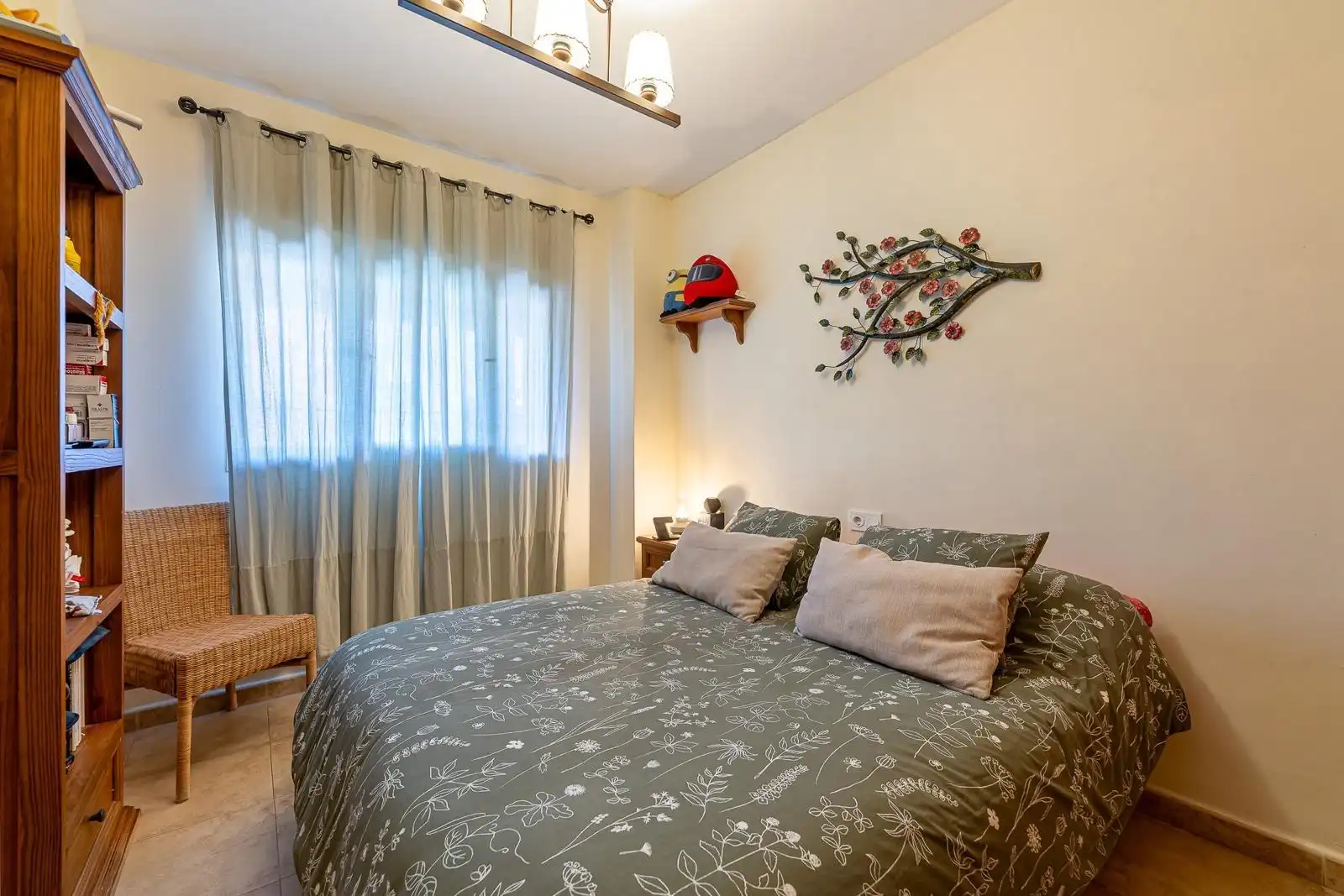 Habitación de Casa adosada en venta en Alhaurín de la Torre con Aire acondicionado, Jardín privado y Terraza