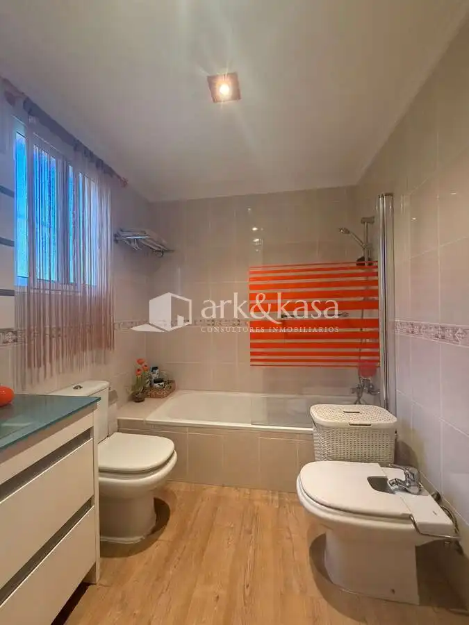 Detached house with pool for sale in Urbanizaciones, imagen 5