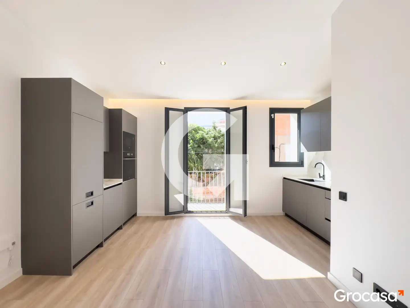 Piso con terraza en venta en Sants - Montjuïc