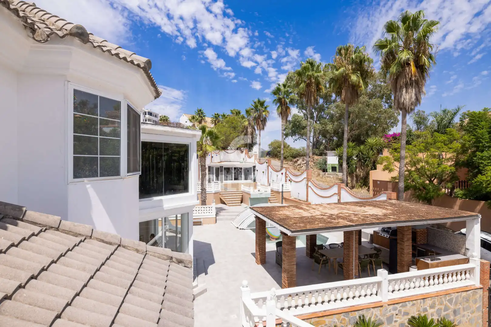 Vista exterior de Casa o chalet en venta en Estepona con Jardín privado y Piscina