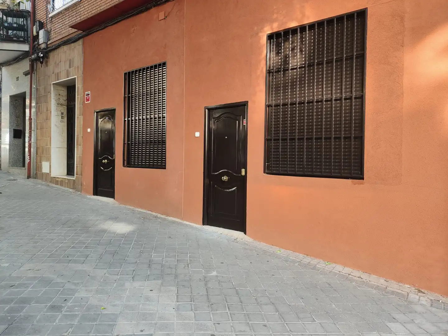 Vista exterior de Pis en venda en Madrid amb Aire condicionat
