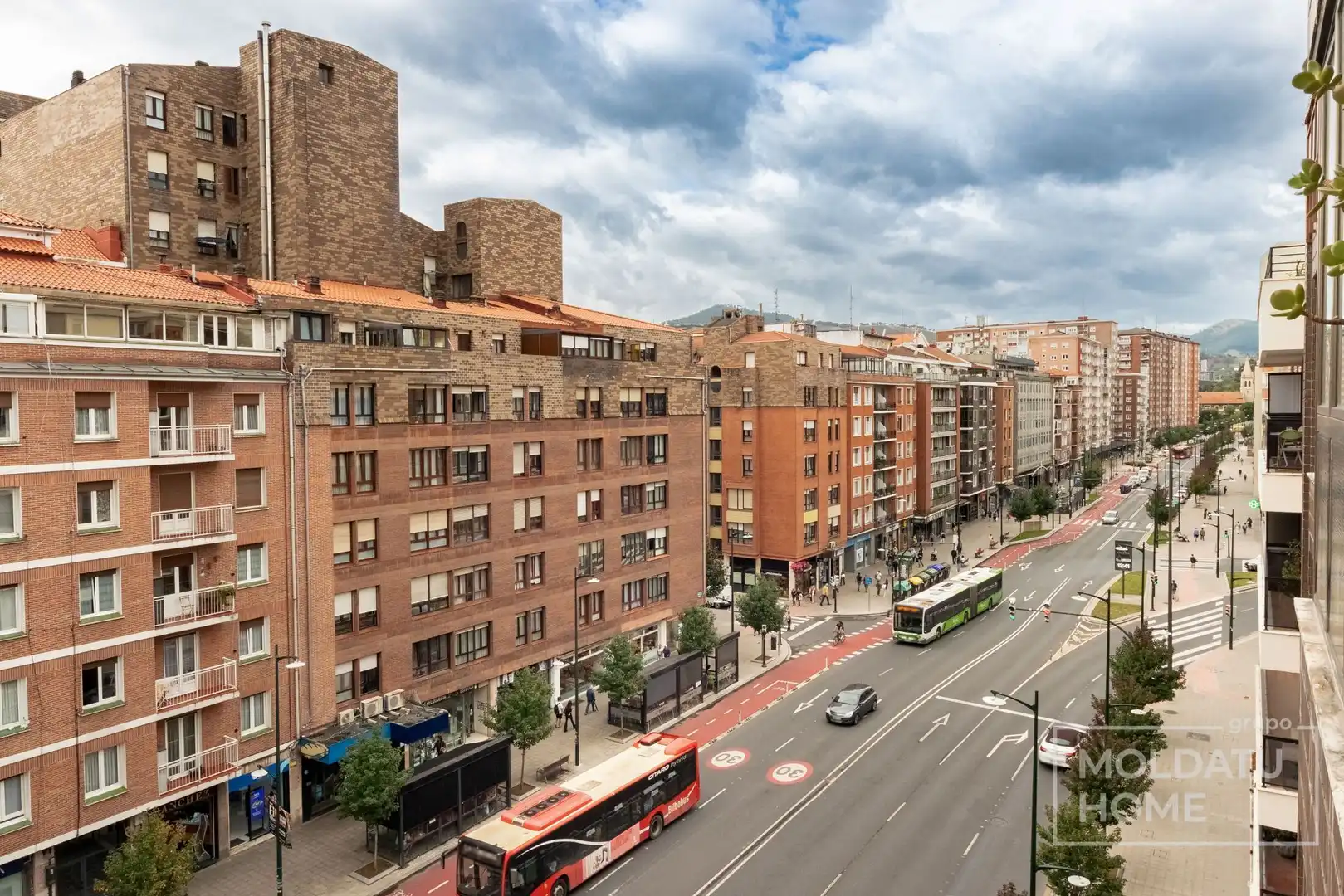 Vista exterior de Pis en venda en Deusto