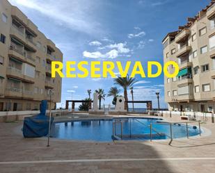 Piscina de Pis en venda en Torrenueva Costa amb Terrassa, Moblat i Piscina comunitària