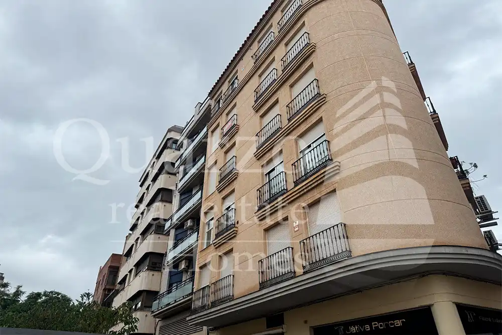 Vista exterior de Pis en venda en La Vall d'Uixó