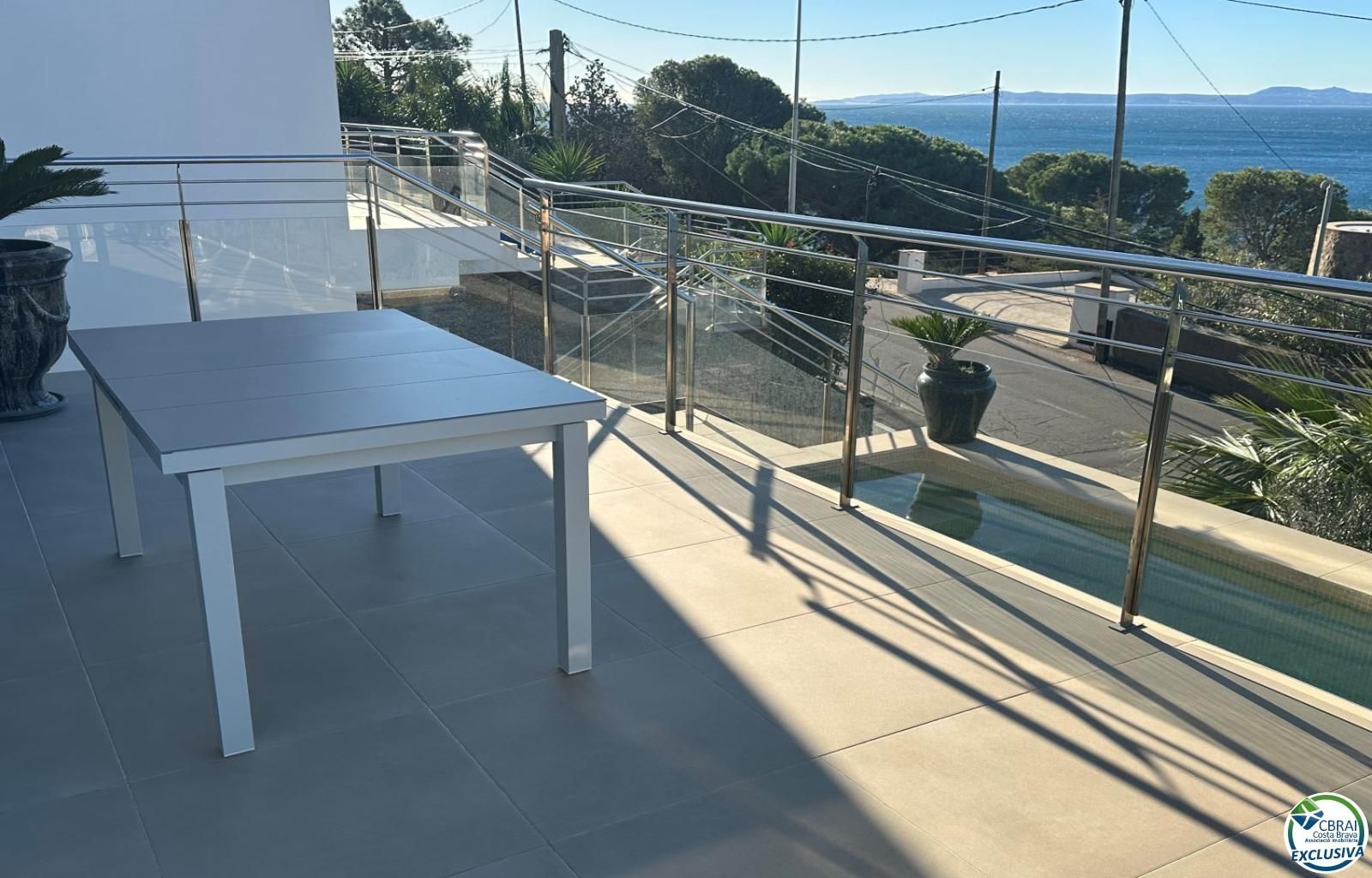 Terrace of House or chalet for sale in Roses  with Air Conditioner, Private garden and Swimming Pool