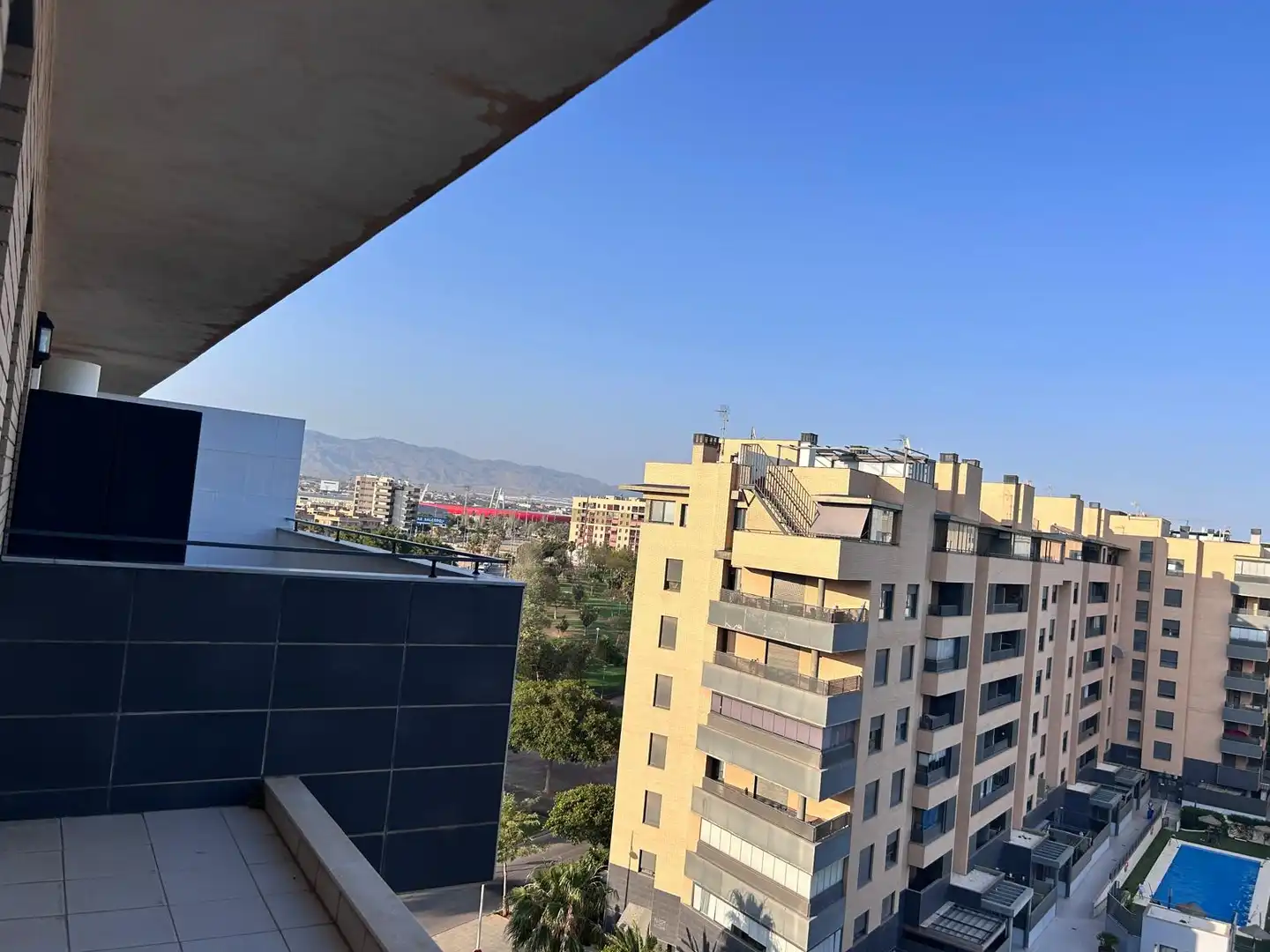Vista exterior de Pis de lloguer en Almería amb Aire condicionat, Calefacció i Terrassa