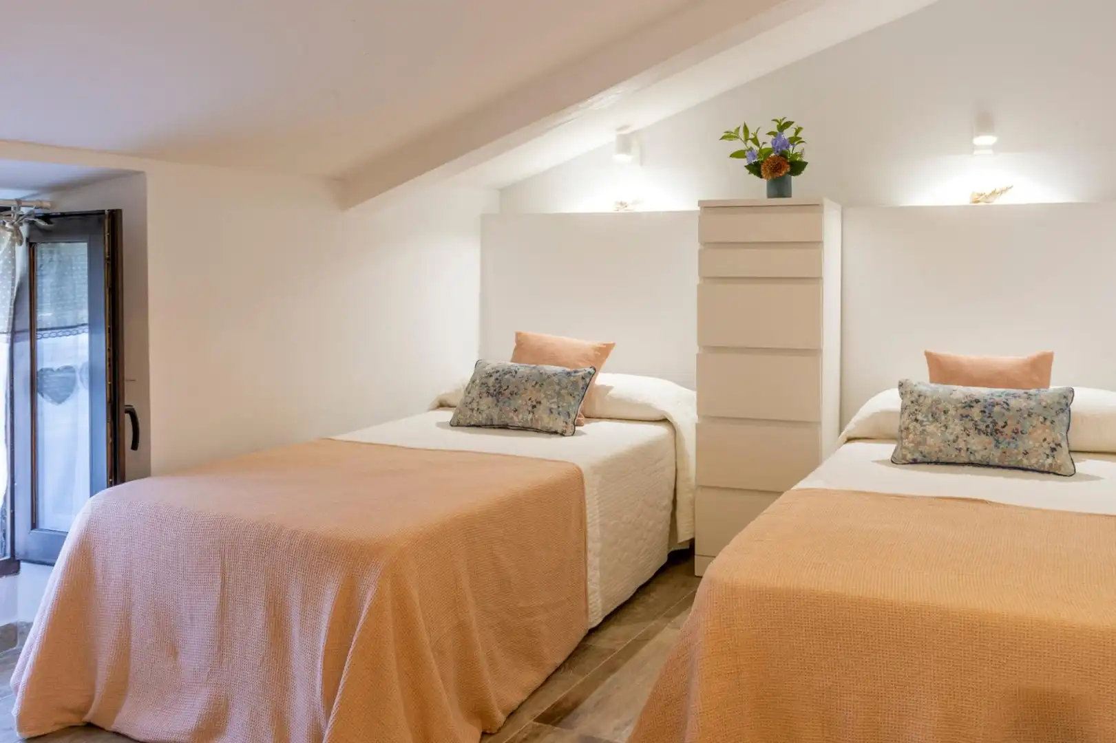 Schlafzimmer von Wohnungen zur Miete in Altafulla mit Klimaanlage, Heizung und Privatgarten