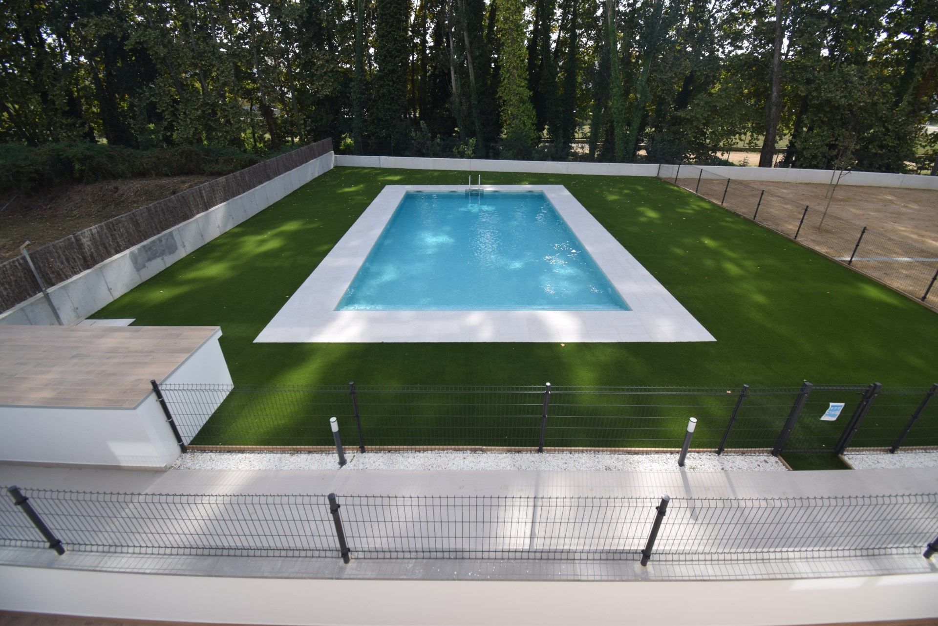Piscina de Pis de lloguer en Vilablareix amb Aire condicionat, Calefacció i Traster