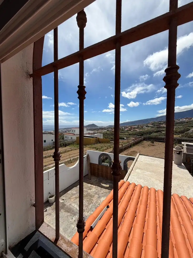 Vista exterior de Casa o xalet en venda en Candelaria amb Jardí privat, Terrassa i Balcó