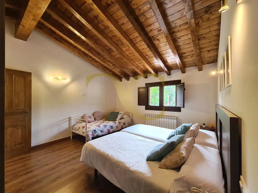 Habitación de Casa o chalet en venta en Ribadesella con Calefacción, Jardín privado y Trastero
