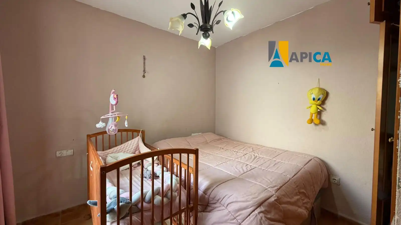 Habitación de Piso en venta en Chiclana de la Frontera con Terraza, Trastero y Amueblado