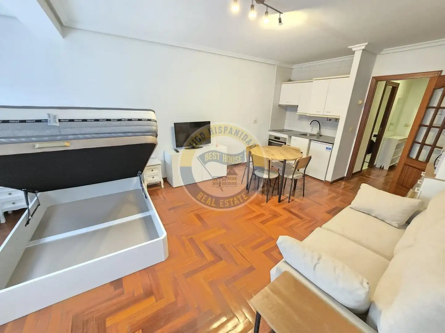 Estudio de alquiler en Avenida Avenida Florida, As Travesas - Balaídos