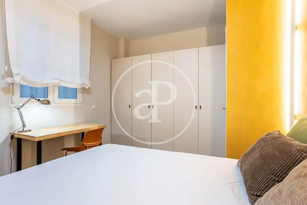 Bedroom of Flat for rent in Valencia  with Air Conditioner, Heating and Terrace