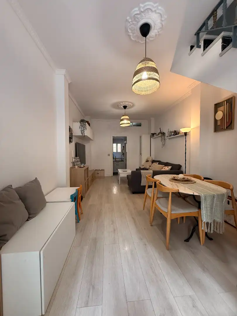 Sala de estar de Casa adosada en venta en Camas