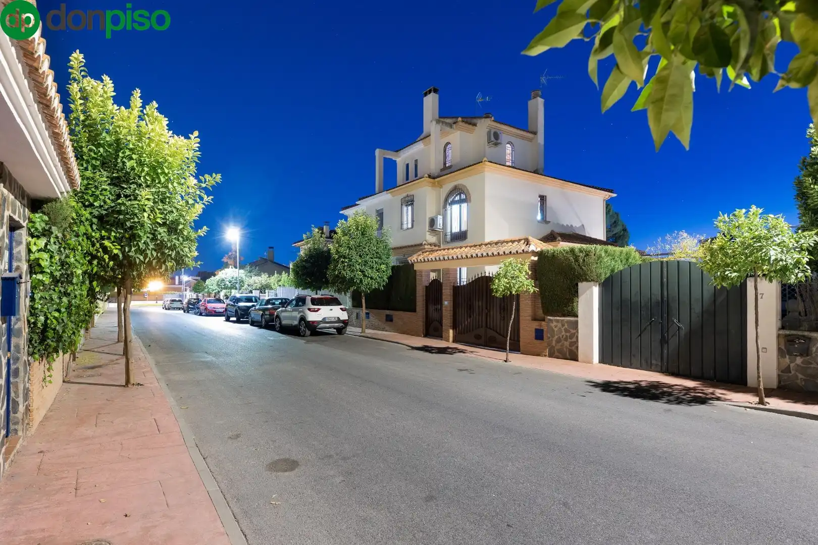 Adossat amb piscina en venda a Calle MIMBRES UR.MONTELUZ, imagen 19