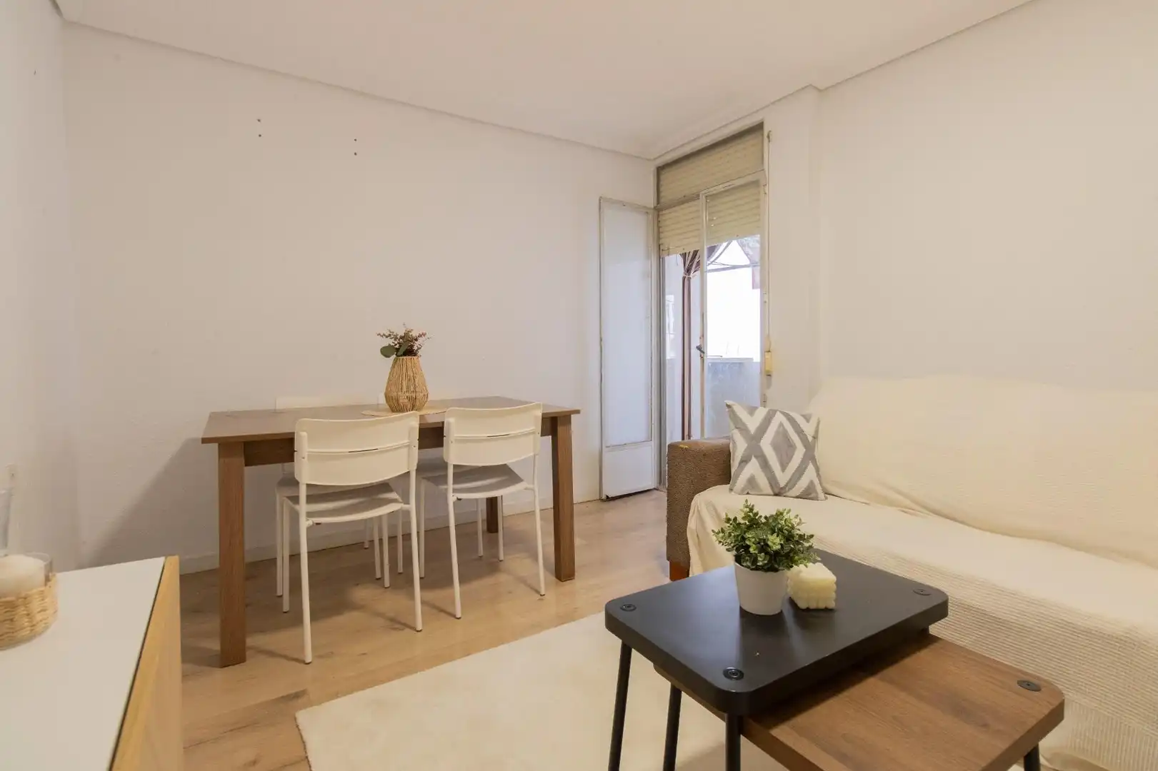 Sala d'estar de Pis en venda en Casco Antiguo