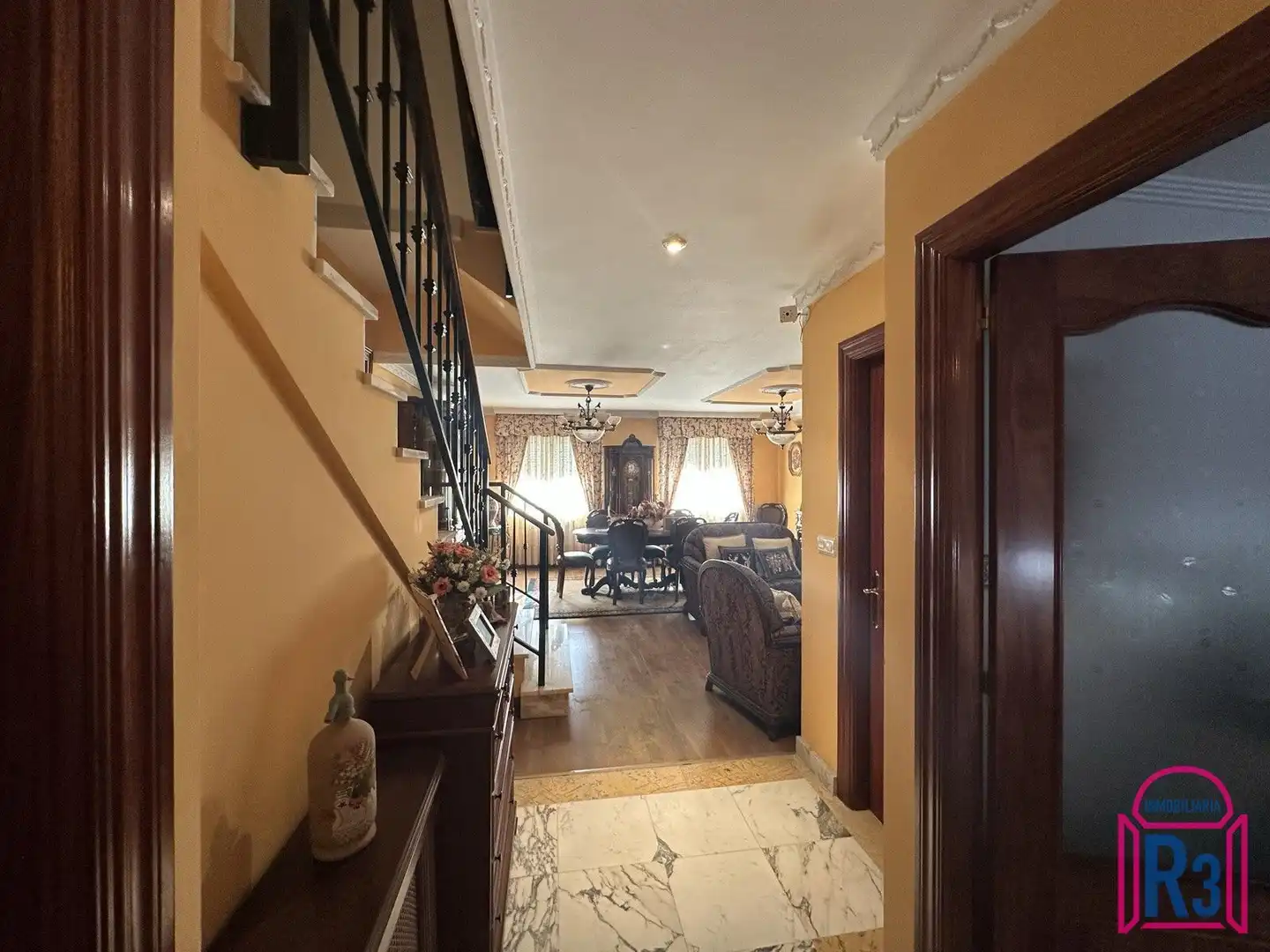 Casa adosada en venda en San Andrés del Rabanedo amb Calefacció, Terrassa i Moblat