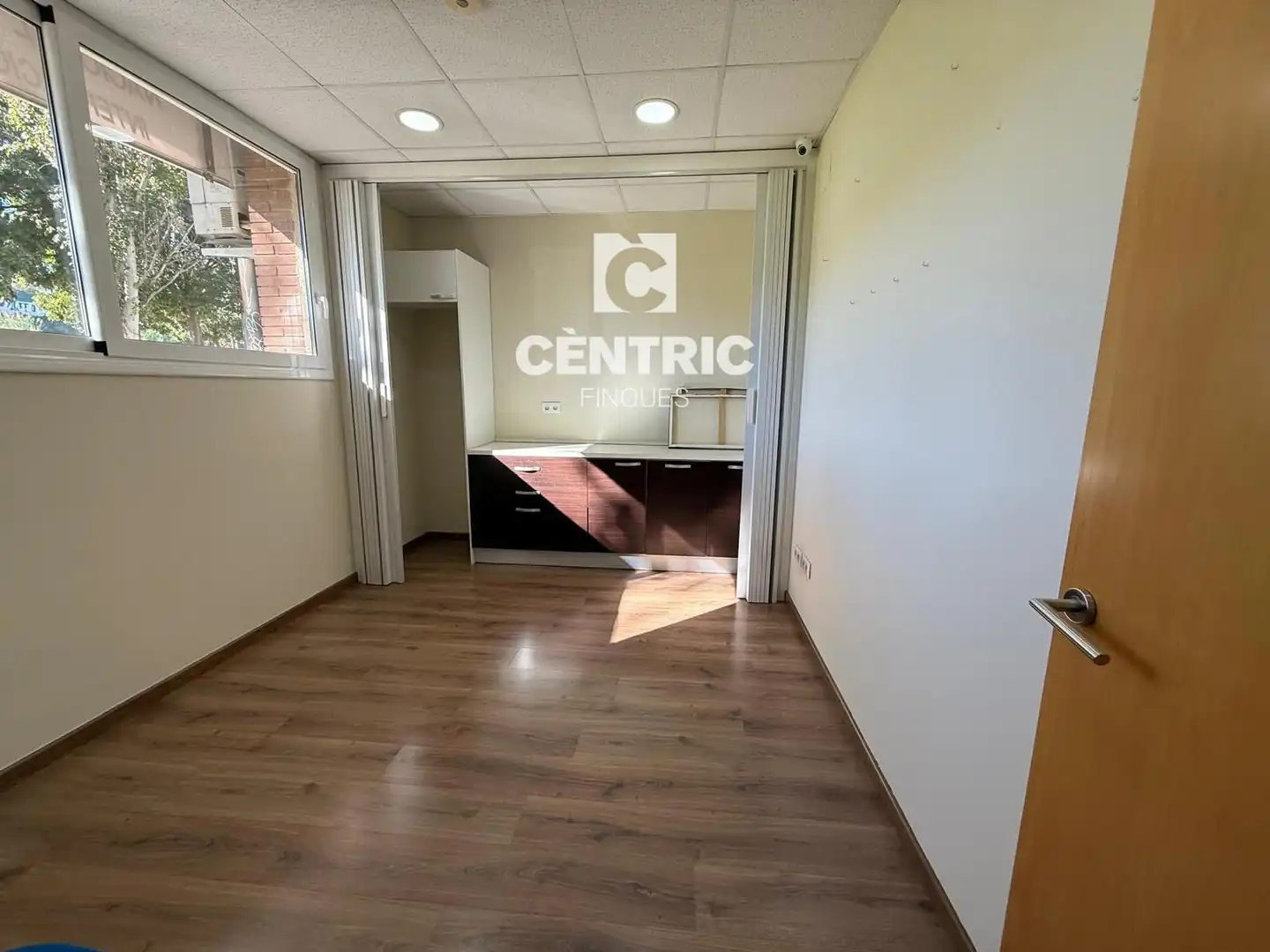 Commercial properties for rent in Ponent