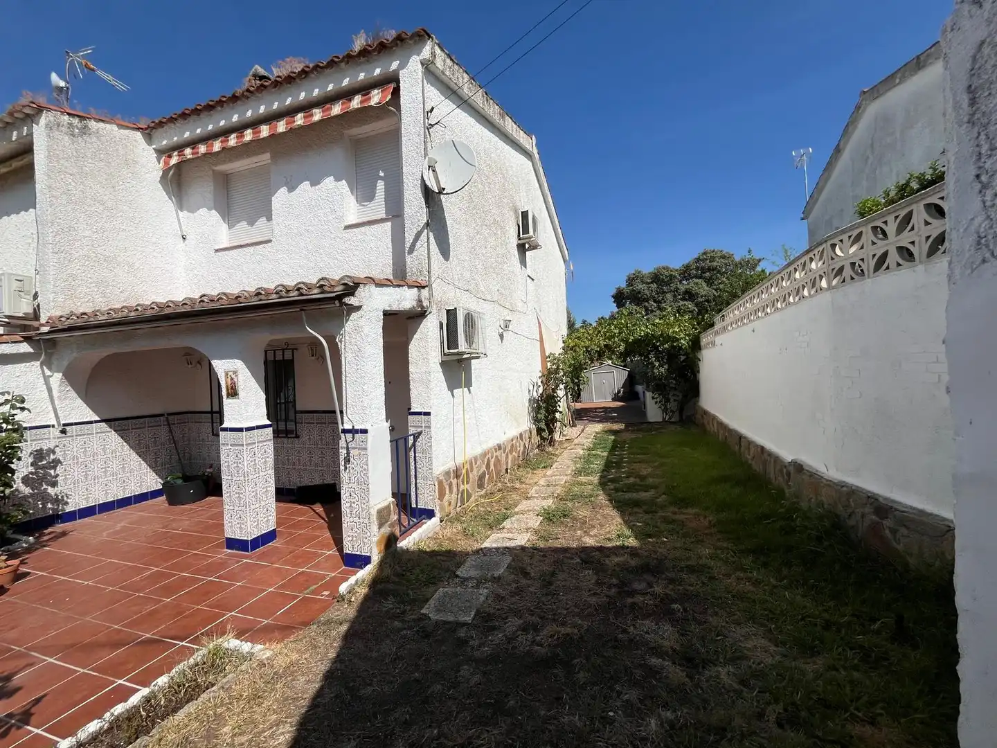 Doppelhaushälfte mit Pool zum Verkauf in Calle Mar de Cristal