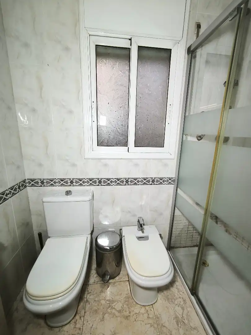 Bany de Casa o xalet en venda en Lliçà d'Amunt amb Aire condicionat, Calefacció i Jardí privat