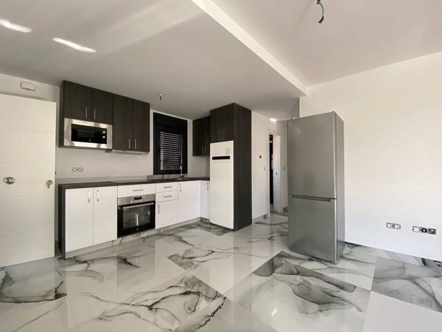 Ático en Alquiler en Calle Orense, 31 en Las Tres Cruces