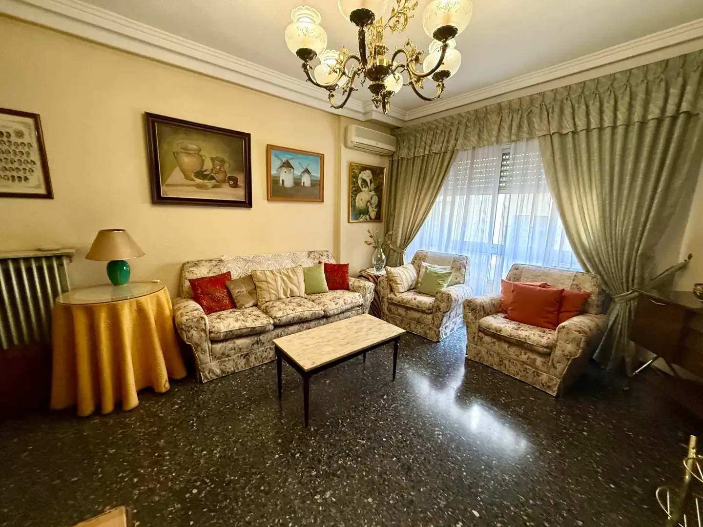 Living room of Flat for sale in Ciudad Real  with Air Conditioner, Heating and Furnished