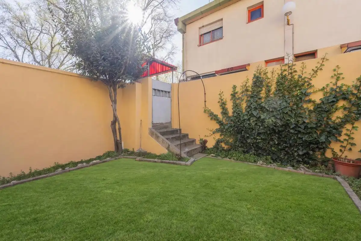 Jardín de Dúplex en venta en  Madrid Capital con Calefacción, Jardín privado y Terraza