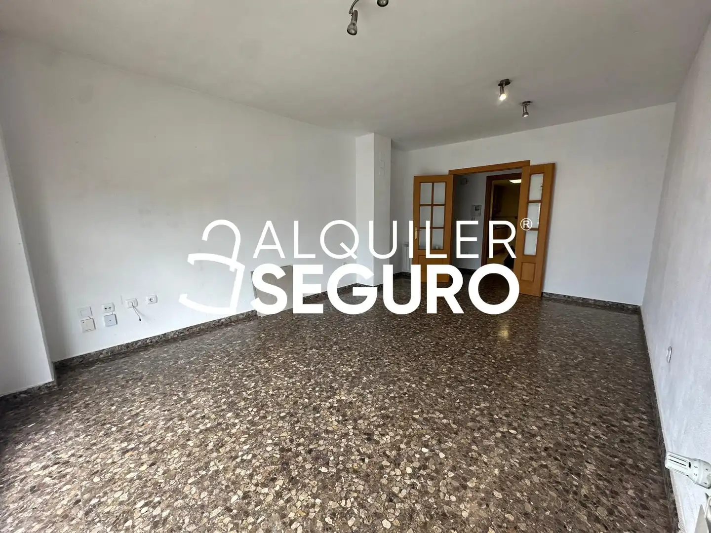 Vista exterior de Piso de alquiler en Meliana con Calefacción