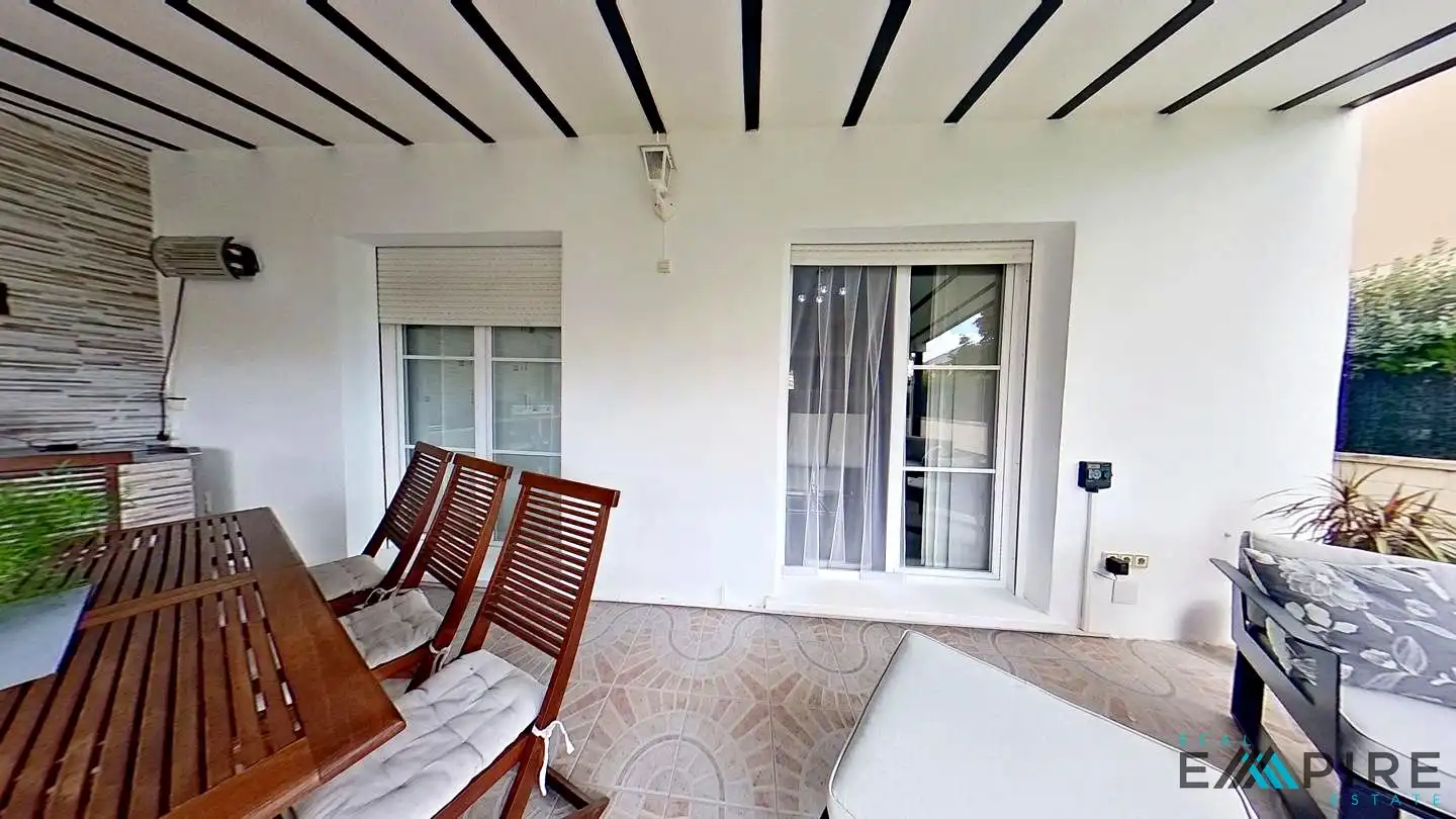 Semi-detached house with pool for sale in Ugena, imagen 5