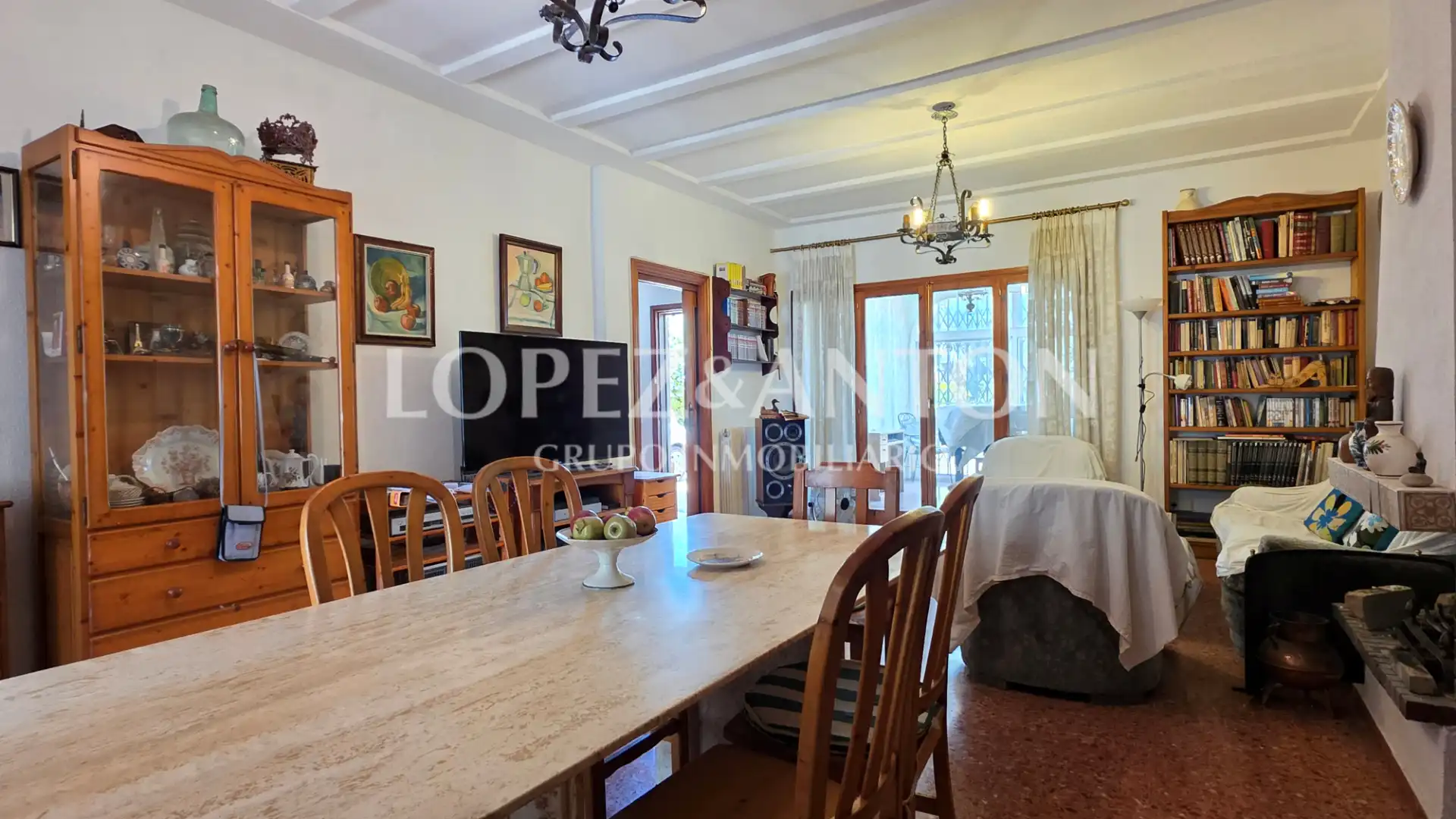 Comedor de Casa o chalet en venta en San Antonio de Benagéber con Aire acondicionado, Calefacción y Jardín privado