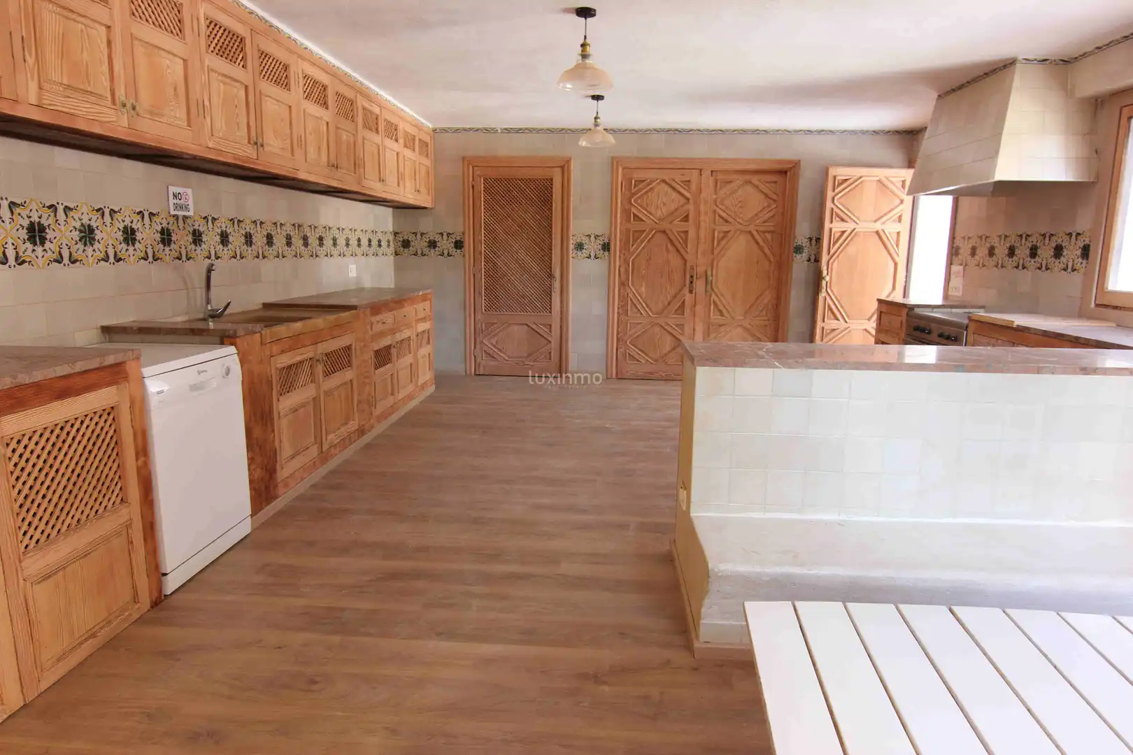Cocina de Casa o chalet en venta en Sant Antoni de Portmany con Jardín privado, Terraza y Piscina comunitaria