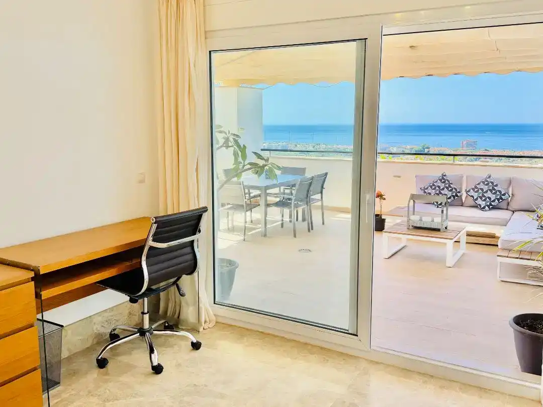 Dúplex en venta en Marbella con Aire acondicionado, Terraza y Piscina