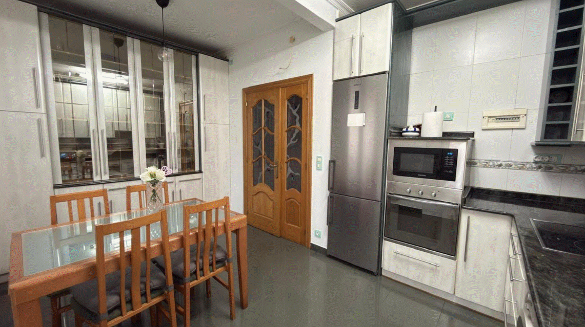 Kitchen of Flat for sale in Bilbao   with Heating and Furnished